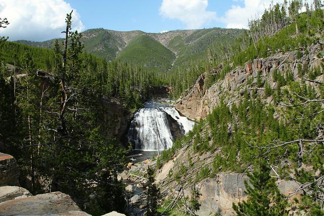 Gibbon Falls | Top Things to Do in Yellowstone